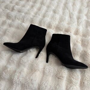 Elegant Black Suede Heeled Boots